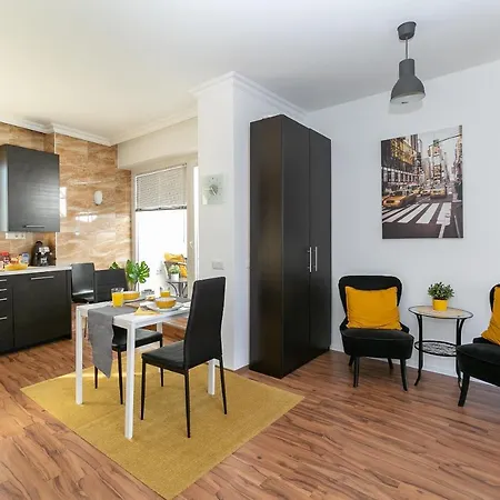 King Street Center Apartmán *