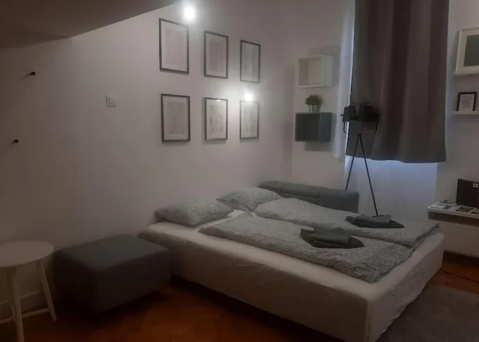 아파트 King Street Center